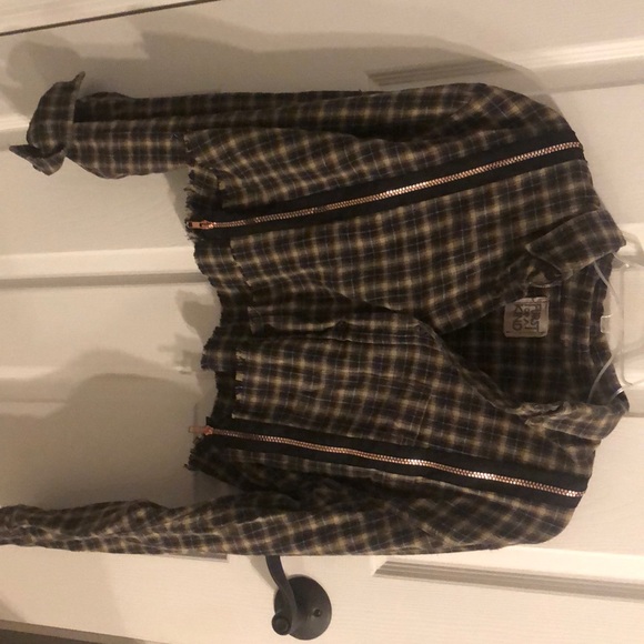 LF Tops - LF Furst of a Kind Cropped Flannel